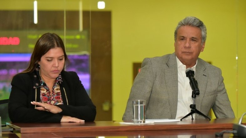 Vicuña fica na vice-presidência do Equador até Congresso aceitar a renúncia