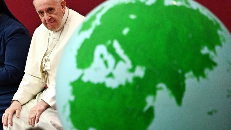 Papa diz que a Igreja "nunca mais" vai ignorar os abusos sexuais