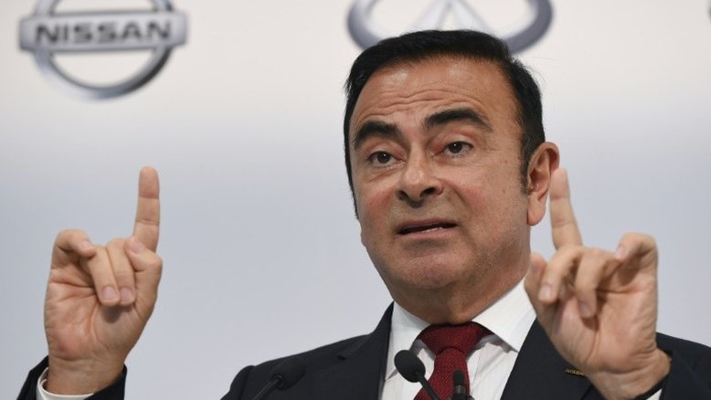 Ghosn nega diante de juiz ter cometido irregularidades