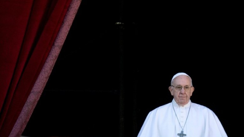 Papa faz apelo à fraternidade entre os povos em mensagem de Natal