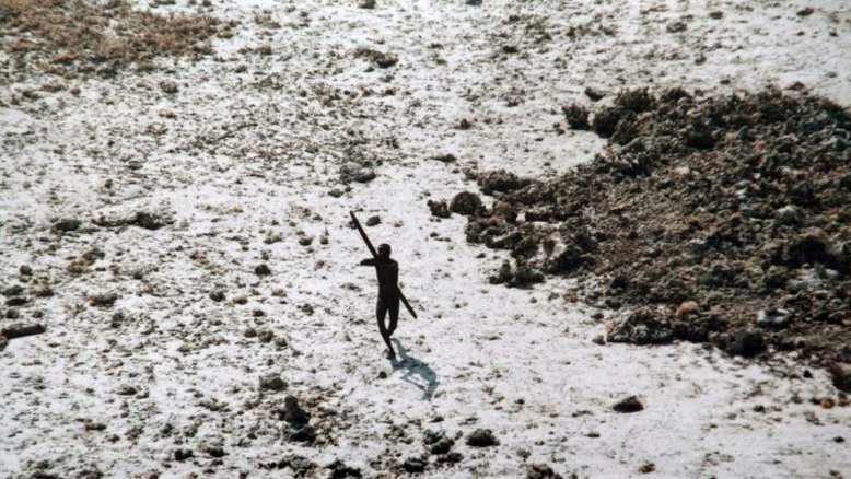 Polícia investiga outros dois missionários em caso de americano morto por tribo