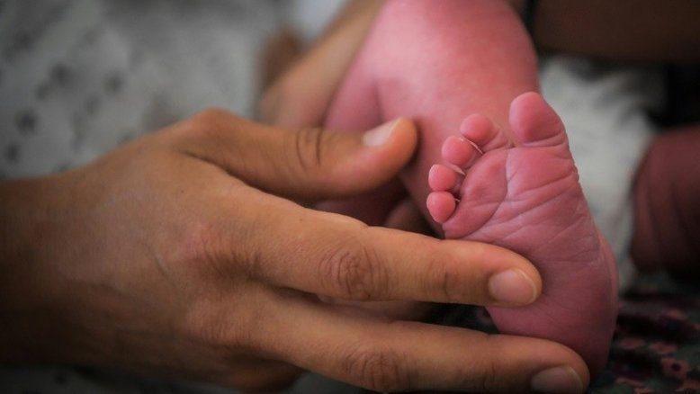 DF: Mãe que batizou criança sem avisar ao pai é condenada por danos morais