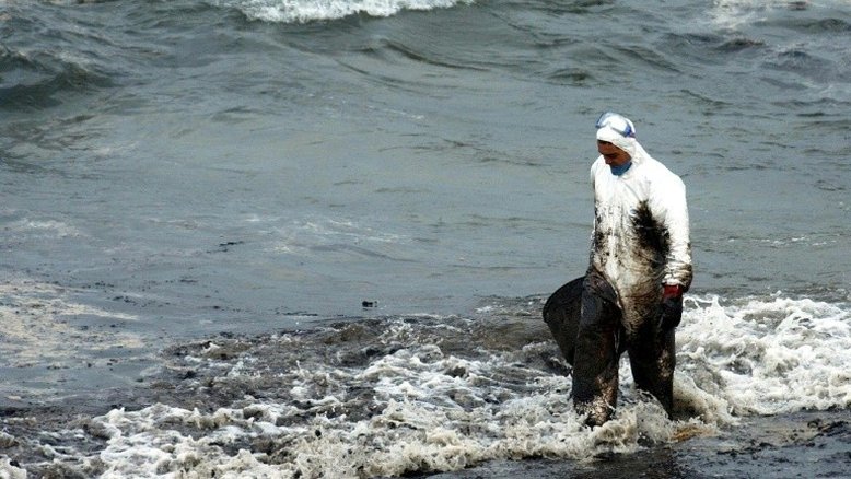 Justiça espanhola ordena indenização definitiva de € 1,5 bi por desastre ambiental de 2002