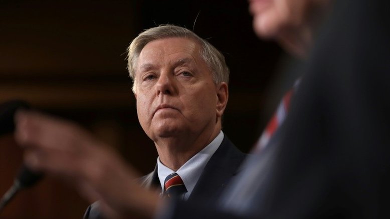 Senador republicano pedirá a Trump que reconsidere retirada de tropas da Síria