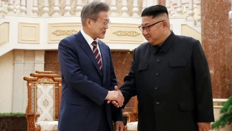 Presidente sul-coreano ainda espera receber Kim Jong Un em Seul este ano