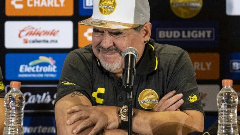 Maradona recebe alta após cirurgia abdominal