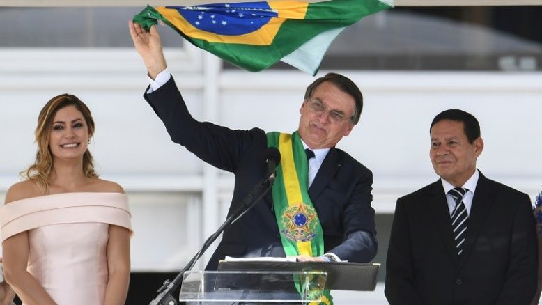 Bolsonaro privilegia bases eleitorais