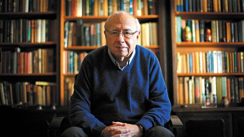 EDUARDO NICOLAU