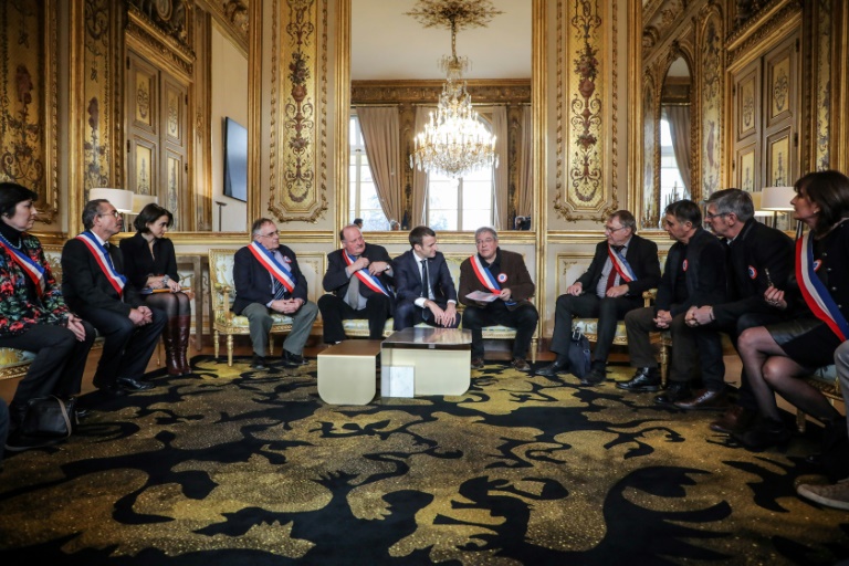 Veja em que consiste o debate nacional convocado por Macron na França