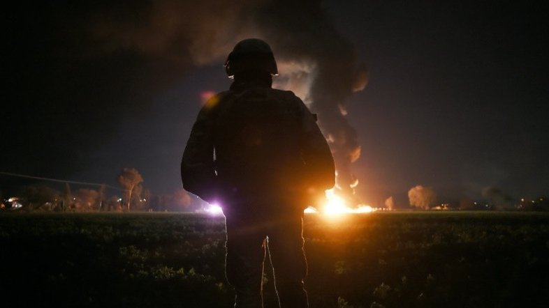 Criminosos ameaçam López Obrador por combater roubo de gasolina no México