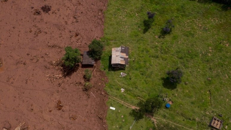 Equipes de Israel ajudam nas buscas em Brumadinho; já são 60 mortos