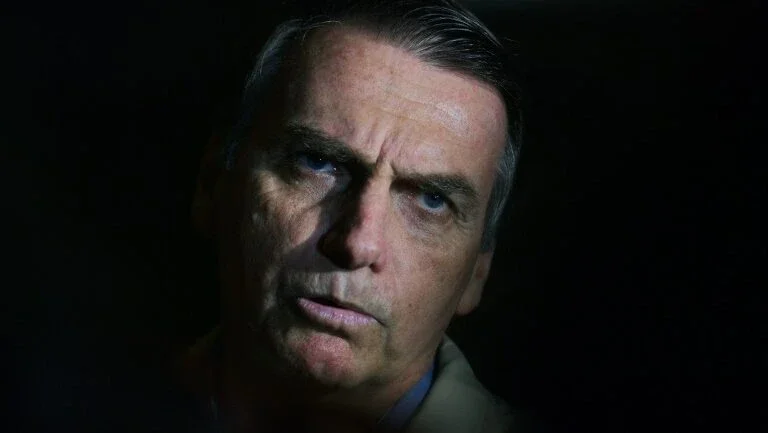 Bolsonaro assume a presidência e o Brasil entra na onda conservadora mundial