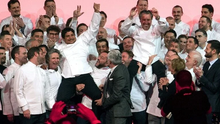 Chef Mauro Colagreco é primeiro argentino com 3 estrelas Michelin