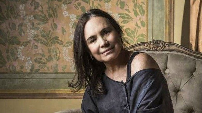 Salário alto, Globo, SBT e política: o que se sabe sobre o retorno de Regina Duarte à TV