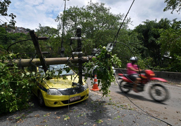 Fotos mostram estragos causados pela chuva no Rio de Janeiro 11 Fotos mostram estragos causados pela chuva no Rio de Janeiro
