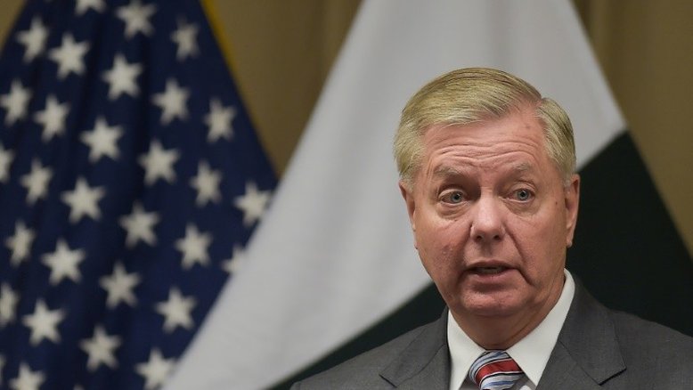 Europeus deveriam enviar mil tropas à Síria, diz senador americano