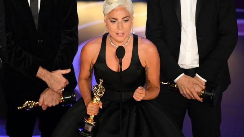 Lady Gaga ganha o Oscar de melhor canção original