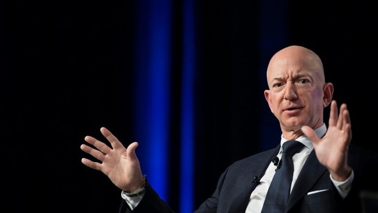 Advogado do 'National Enquirer' nega chantagem a bilionário Bezos