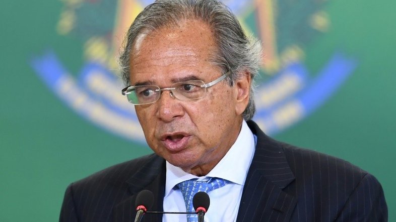 Paulo Guedes adia ida à CCJ para explicar a reforma da Previdência