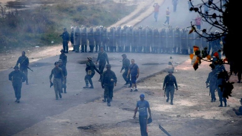 Frustração e recuo marcam 'dia D' de ajuda do Brasil à Venezuela