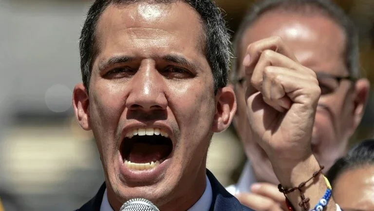 Guaidó pede reunião com vice-primeiros-ministros da Itália