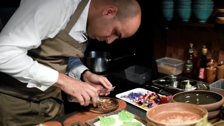 Chef Raphael Rego, um 