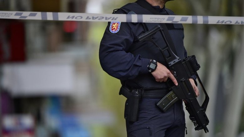 Suspeito de matar a mãe em Madri guardou restos mortais em tupperware