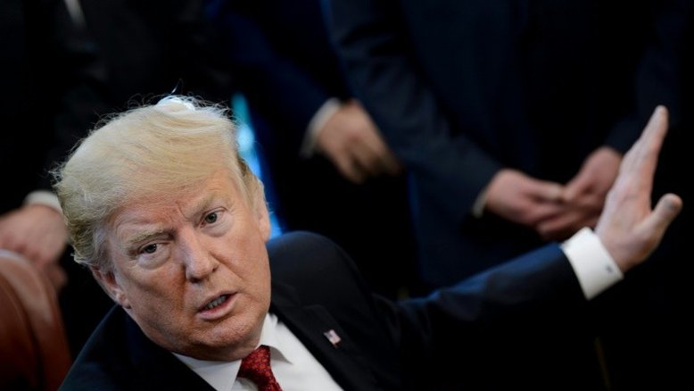 Trump ordena ao governo priorizar a inteligência artificial