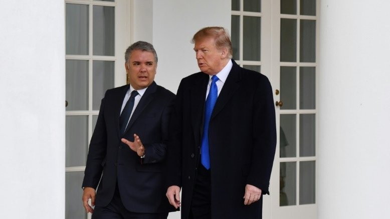 Trump: Maduro comete erro terrível ao bloquear ajuda para Venezuela