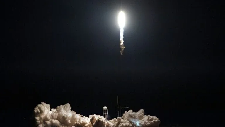 Cápsula Dragon da Spacex é lançada com sucesso rumo à ISS