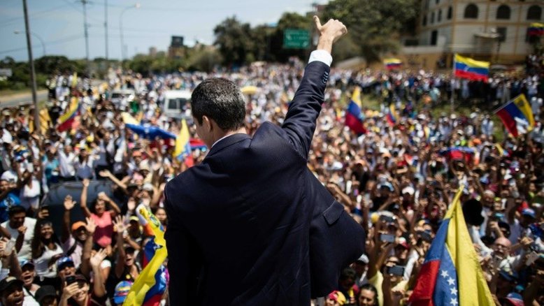 O entusiasmado reencontro de Guaidó com partidários na Venezuela
