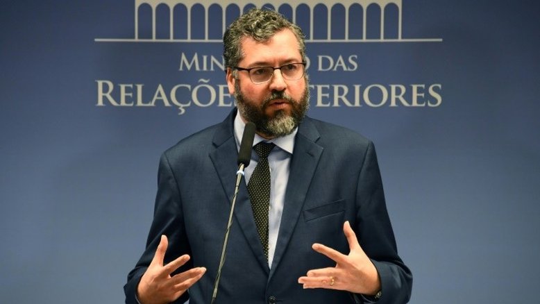Brasil ainda estuda se transferirá embaixada em Israel para Jerusalém, diz Araújo