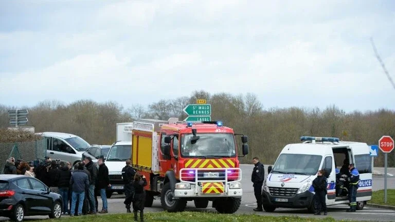 Detento radicalizado fere dois guardas em prisão francesa