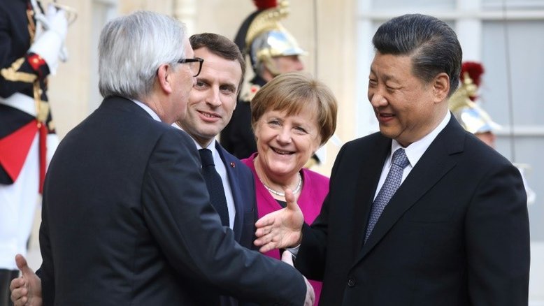 Chineses e europeus esboçam frente comum para salvar multilateralismo