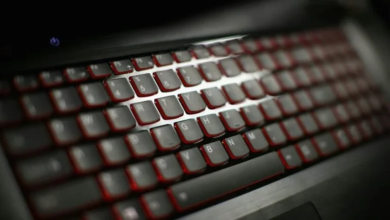Milhares de computadores Asus infectados com 