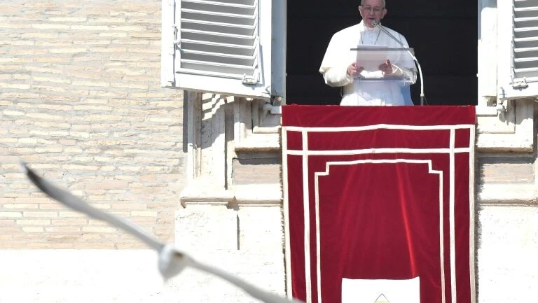 Papa anuncia abertura em 2020 de arquivos do Vaticano sobre Pio XII