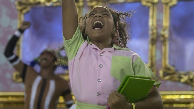 Mangueira é campeã com homenagem a Marielle e heróis esquecidos