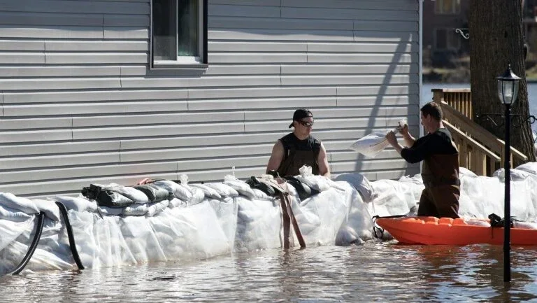 Inundações recorde no Canadá com mais de 6.000 evacuados perto de Montreal