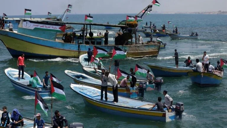 Israel reduz a zona de pesca em Gaza após disparo de foguete