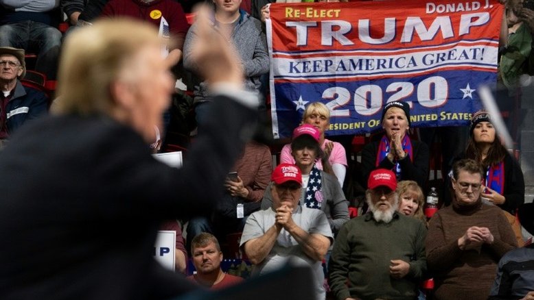 Em 800 dias, Trump teria feito 10.000 declarações falsas ou enganosas