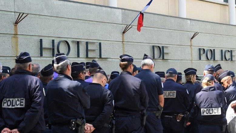 Quatro detidos na França por plano para atacar as forças de segurança
