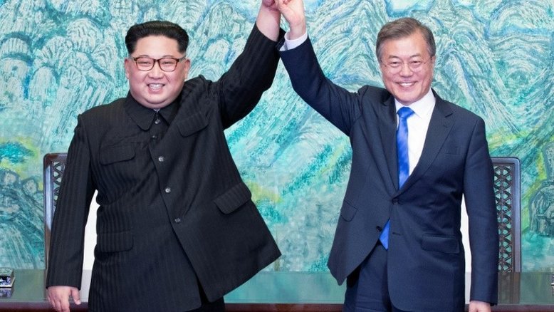 Coreias comemoram aniversário de cúpula Moon-Kim