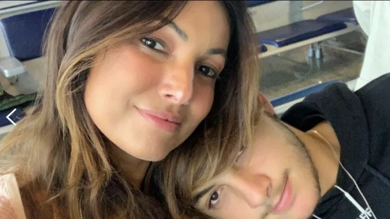 Patricia Poeta aparece em foto com filho