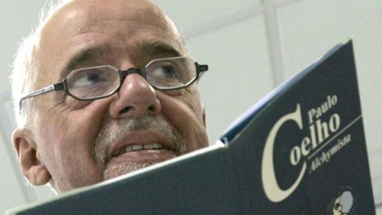 Paulo Coelho sobre Raul Seixas denunciá-lo: "Fiquei quieto por 45 anos"