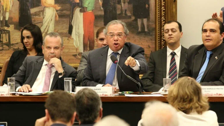 Deputado Zeca Dirceu diz que Guedes é "tchutchuca" e sessão é interrompida