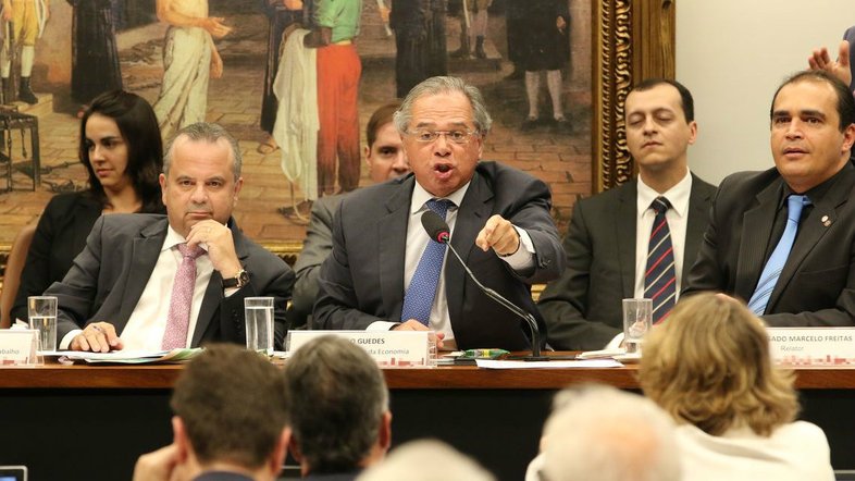 Deputado Zeca Dirceu diz que Guedes é "tchutchuca" e sessão é interrompida