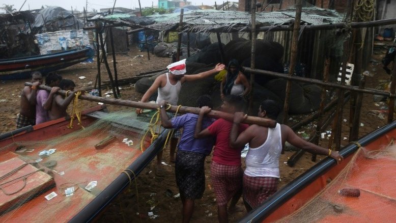Índia ordena evacuação de mais de 1 milhão de pessoas por ciclone