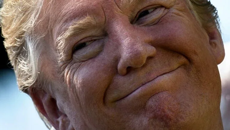 Missão chinesa chega aos EUA para fechar acordo comercial, diz Trump