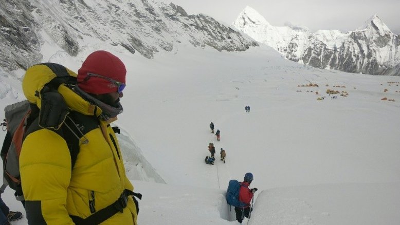 Mais dois alpinistas morrem no Everest 