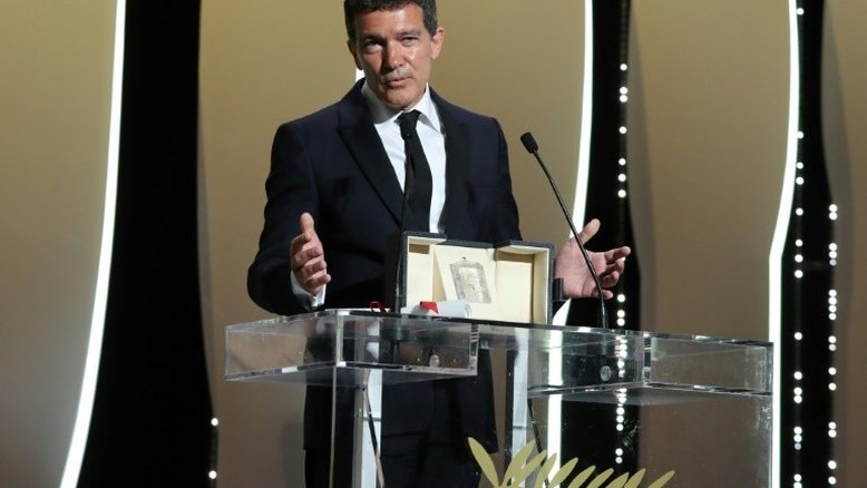 Antonio Banderas ganha prêmio de melhor ator em Cannes